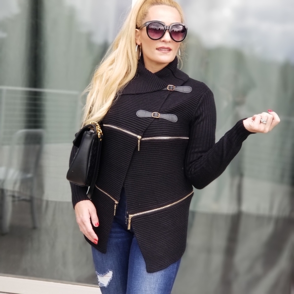 CITY CHIC DOLLZ Black Knit Pullover Sweater - Picture 5 of 6